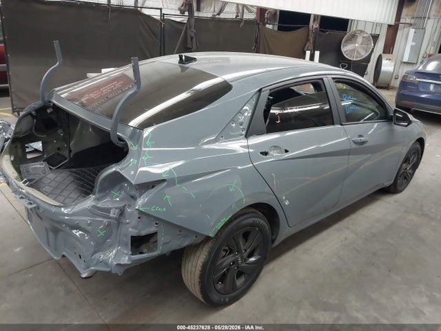 2021 HYUNDAI ELANTRA SEL 4