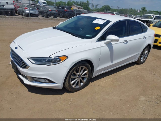 2017 FORD FUSION SE 照片 2