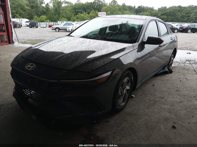 2025 Hyundai ELANTRA SE photo 2