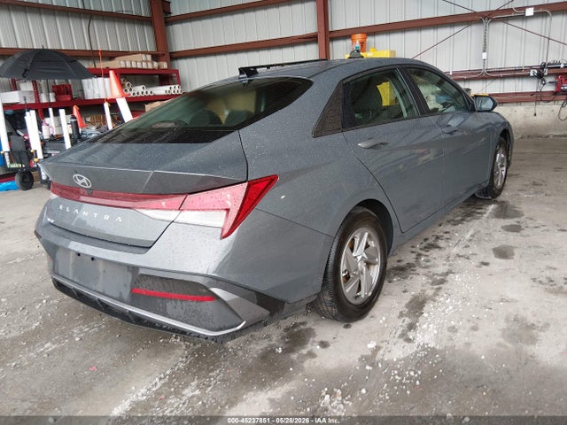 2025 Hyundai ELANTRA SE photo 4