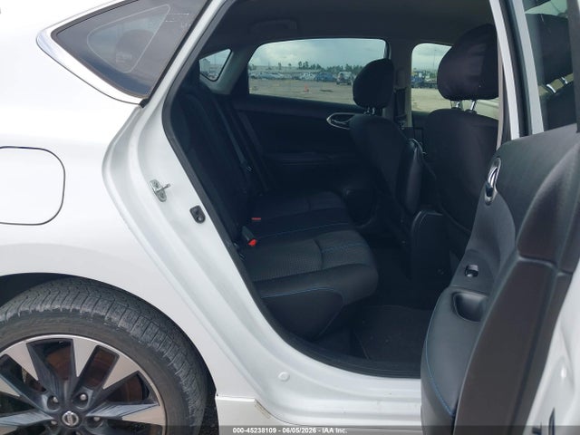 2016 Nissan SENTRA SR photo 8