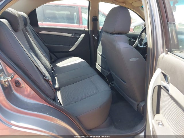 2011 Chevrolet AVEO 1LT — фото 8