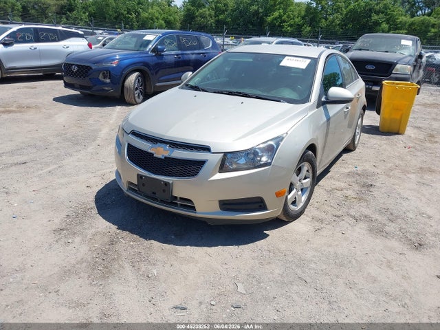 2013 Chevrolet CRUZE 1LT AUTO photo 2