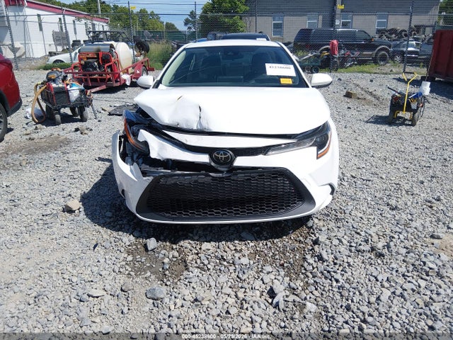 2021 Toyota COROLLA LE photo 6