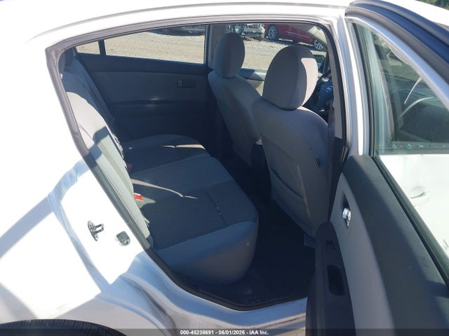 NISSAN SENTRA 2.0 S - 8
