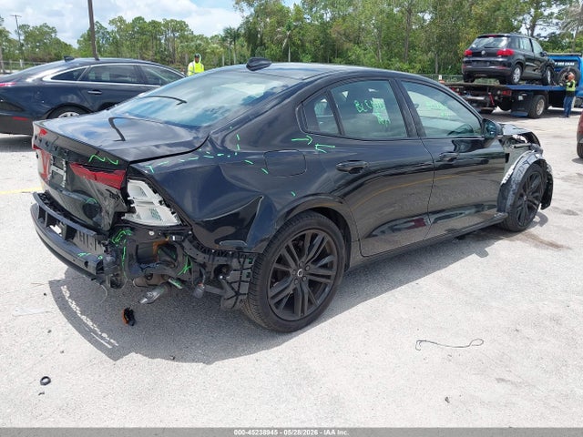 2024 Volvo S60 B5 PLUS BLACK EDITION — фото 4