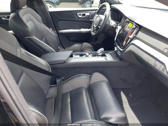 2024 Volvo S60 B5 PLUS BLACK EDITION — фото 5