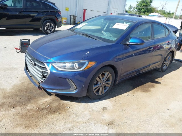 صورة 2 لـ 2017 Hyundai ELANTRA SE