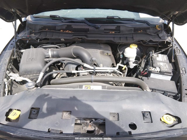 2017 RAM 1500 EXPRESS 4X4 6'4 BOX — фото 10