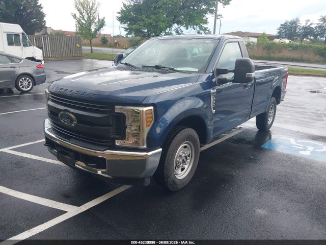 2018 FORD F-250 XL photo 2