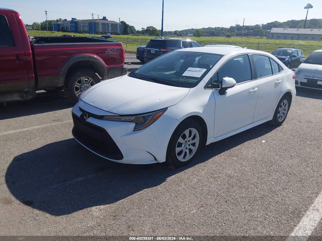 2022 Toyota COROLLA LE photo 2