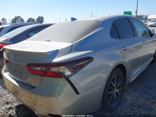 2022 Toyota CAMRY SE photo 4