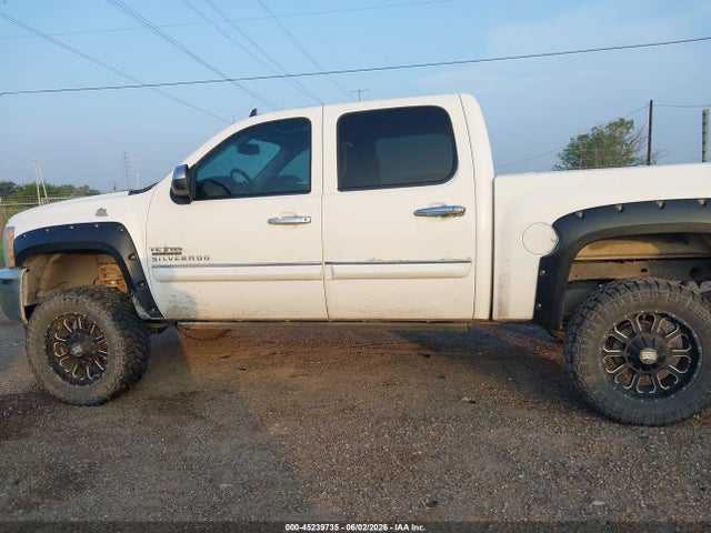 2012 Chevrolet SILVERADO 1500 LT thumbnail 14