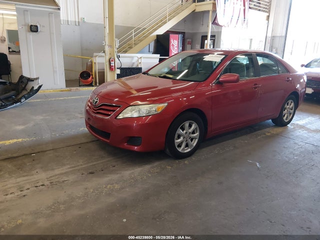 2011 Toyota CAMRY LE 照片 2