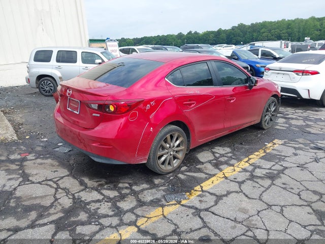 2018 Mazda MAZDA3 TOURING photo 4