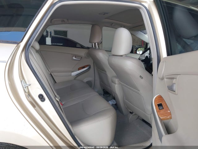 2011 Toyota PRIUS FOUR — фото 8