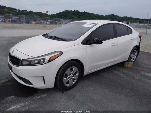 2017 KIA FORTE LX — фото 2