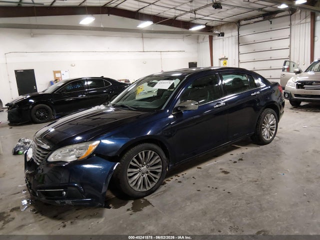 2012 Chrysler 200 LIMITED 照片 2