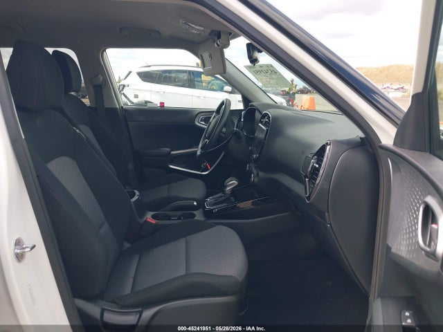 2023 KIA SOUL S photo 5