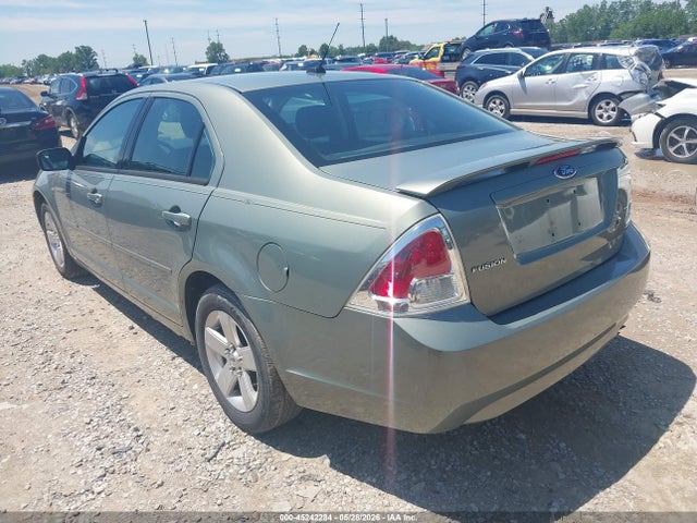 FORD FUSION SE - 3