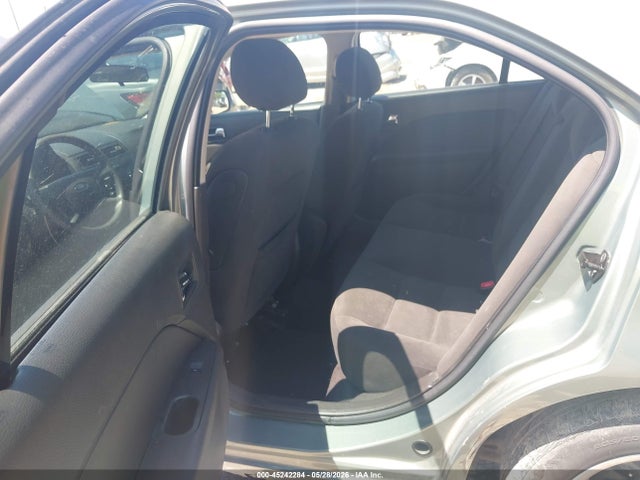 FORD FUSION SE - 8