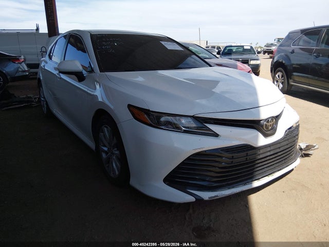 2020 Toyota CAMRY LE 照片 1