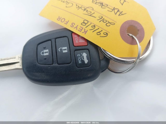 2016 Toyota CAMRY LE thumbnail 11