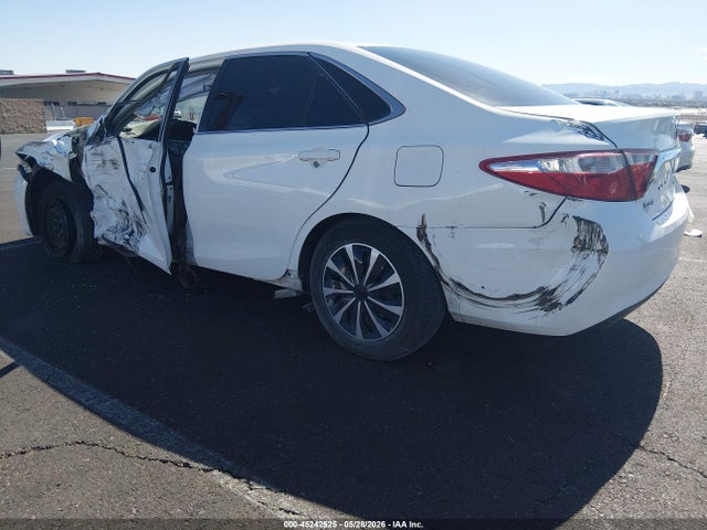 2016 Toyota CAMRY LE 照片 3