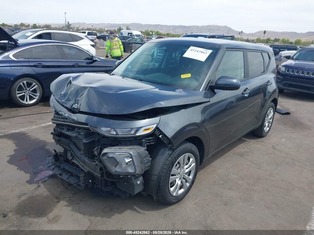 2022 KIA SOUL LX photo 2