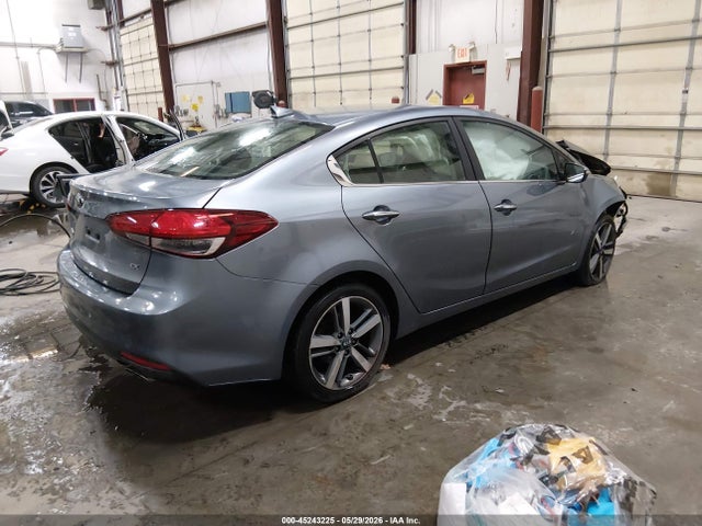 2017 KIA FORTE EX photo 4
