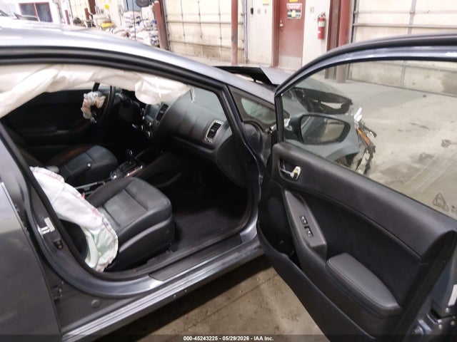 صورة 5 لـ 2017 KIA FORTE EX
