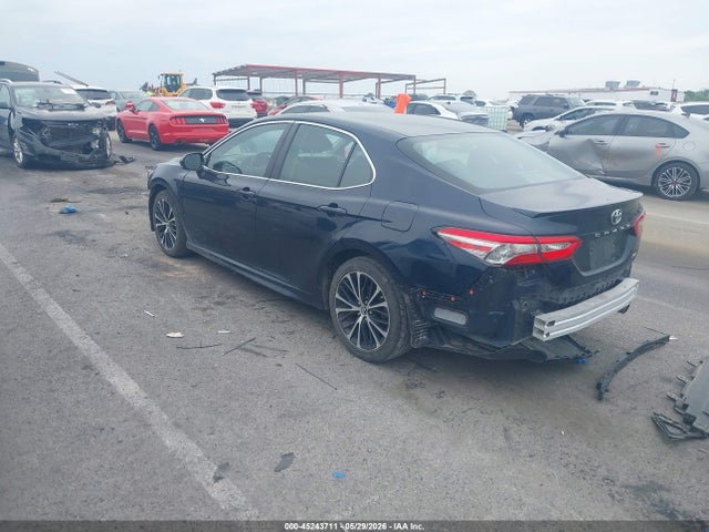 2018 Toyota CAMRY SE 照片 3