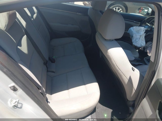 2017 Hyundai ELANTRA SE 照片 8