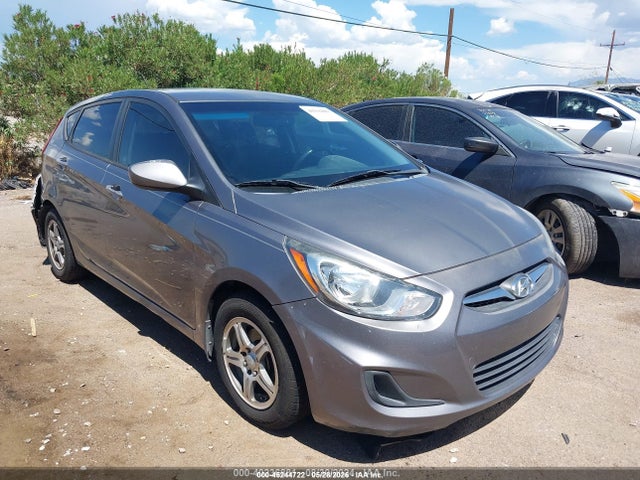 2013 HYUNDAI ACCENT GS
