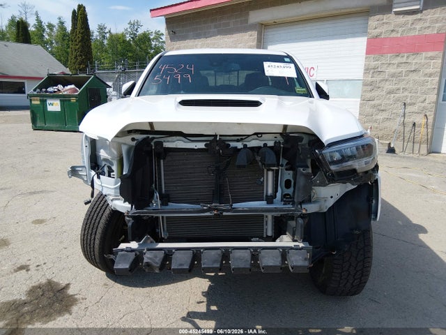صورة 6 لـ 2023 Toyota TACOMA TRD SPORT