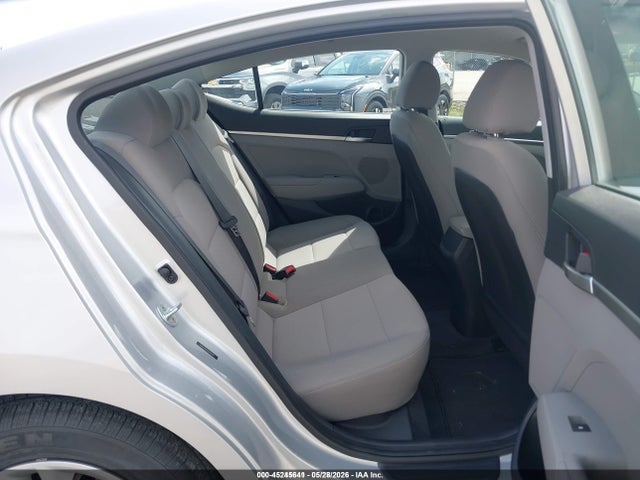 2019 Hyundai ELANTRA SE photo 8