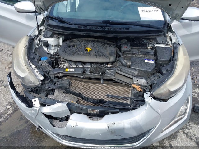 صورة 10 لـ 2014 Hyundai ELANTRA SE