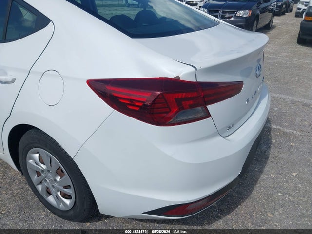 2020 Hyundai ELANTRA SE photo 6