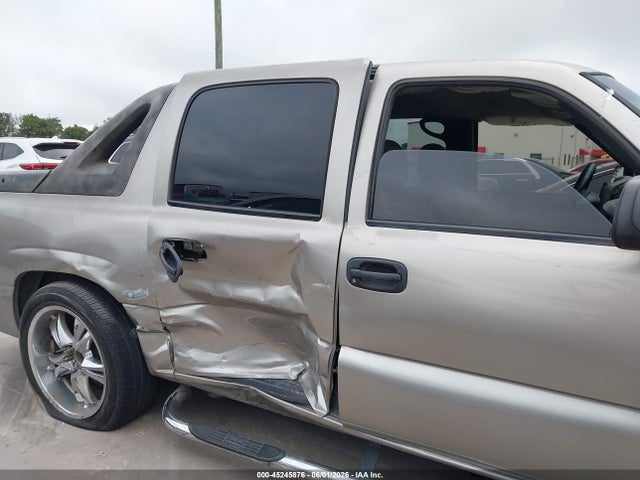 صورة 6 لـ 2003 Chevrolet AVALANCHE 1500