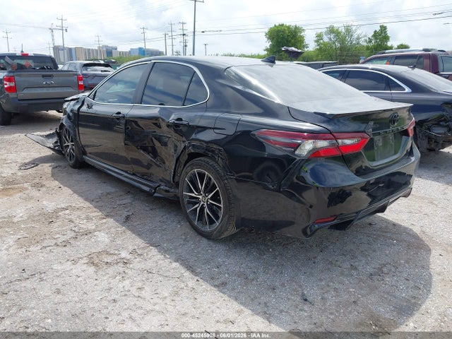 2023 Toyota CAMRY SE photo 3