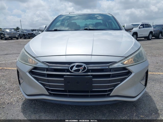 2019 Hyundai ELANTRA SE — фото 6