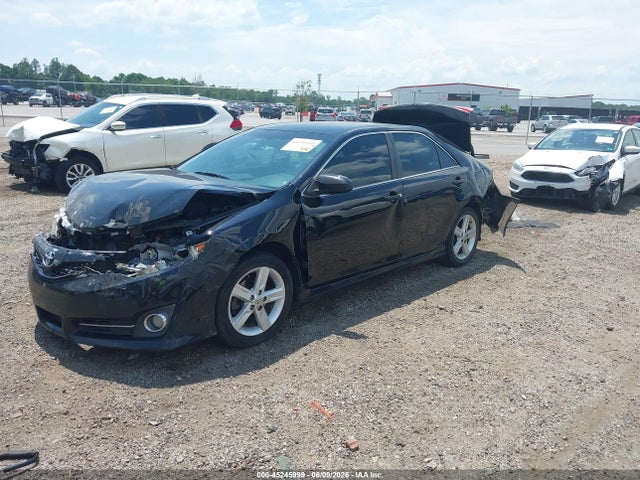2014 Toyota CAMRY SE — фото 2