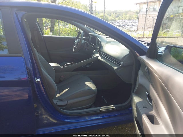 2021 Hyundai ELANTRA SE 照片 5