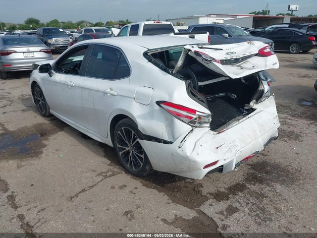 2018 Toyota CAMRY SE 照片 3