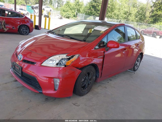 صورة 2 لـ 2014 Toyota PRIUS FOUR