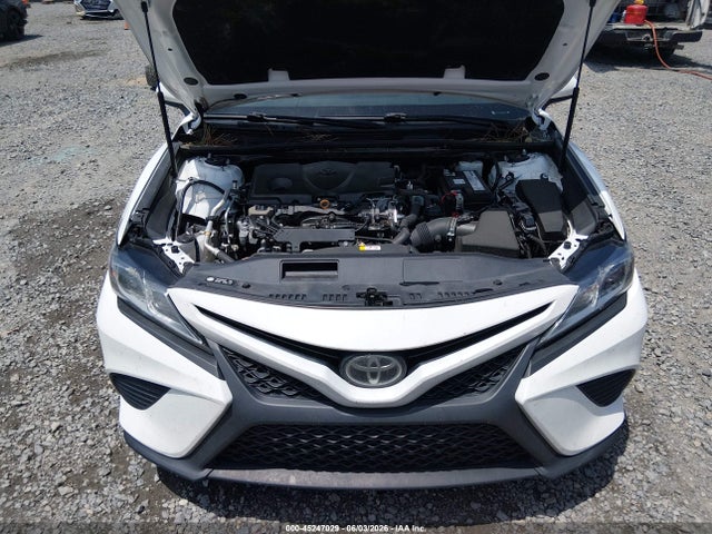 2019 Toyota CAMRY SE photo 10