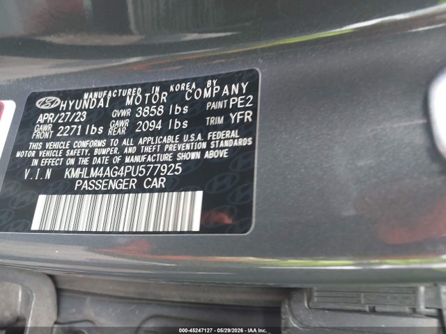 صورة 9 لـ 2023 Hyundai ELANTRA SEL