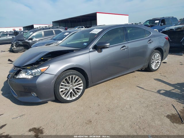 صورة 2 لـ 2013 Lexus ES 350