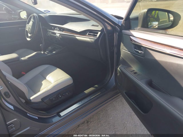 صورة 5 لـ 2013 Lexus ES 350