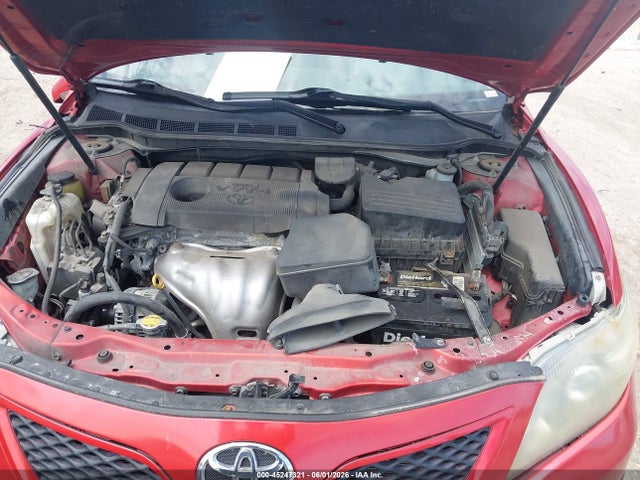 2011 Toyota CAMRY SE photo 10